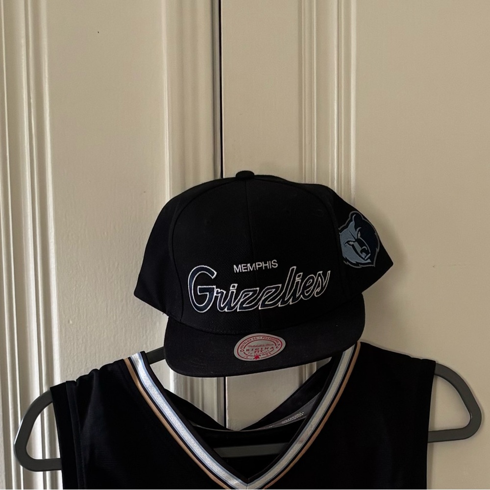 Mitchell & Ness Black Memphis Grizzlies Cap